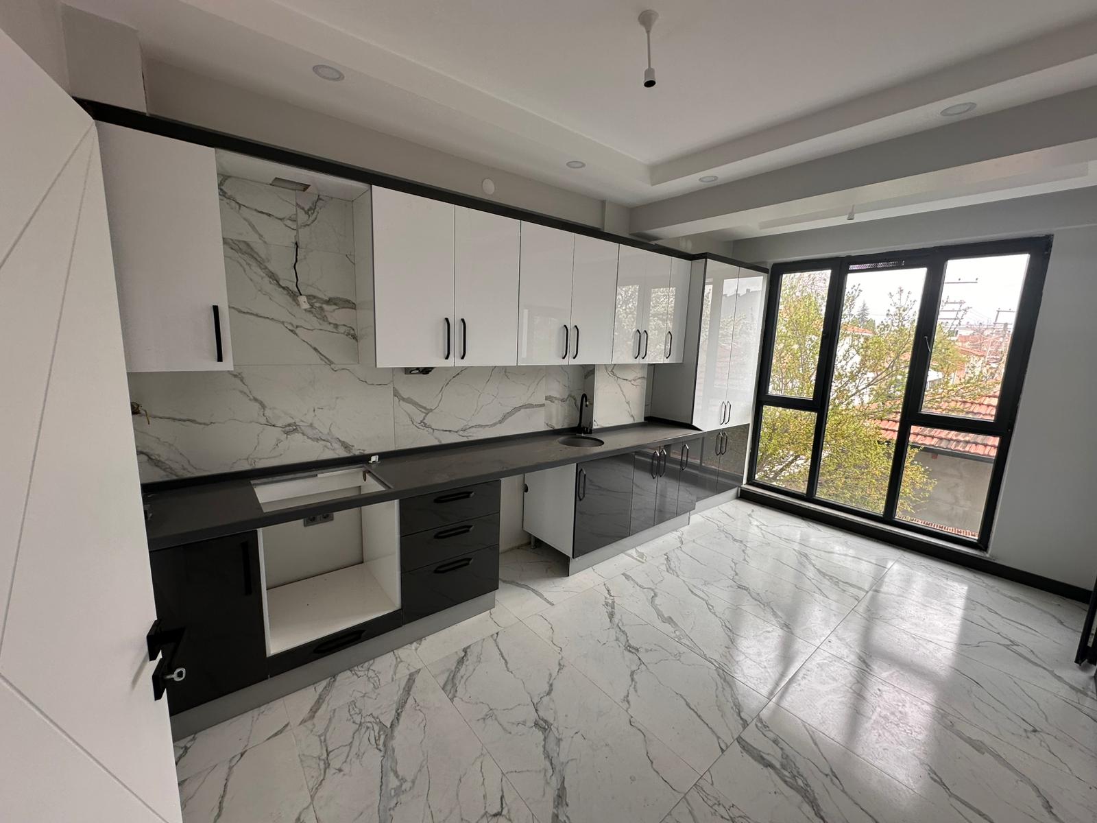 MABEL'DEN TEPEBAŞI / SAZOVA'DA SATILIK LÜKS VİLLALAR